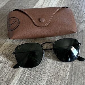 Ray-Ban RB 3857 Frank sunglasses, black
